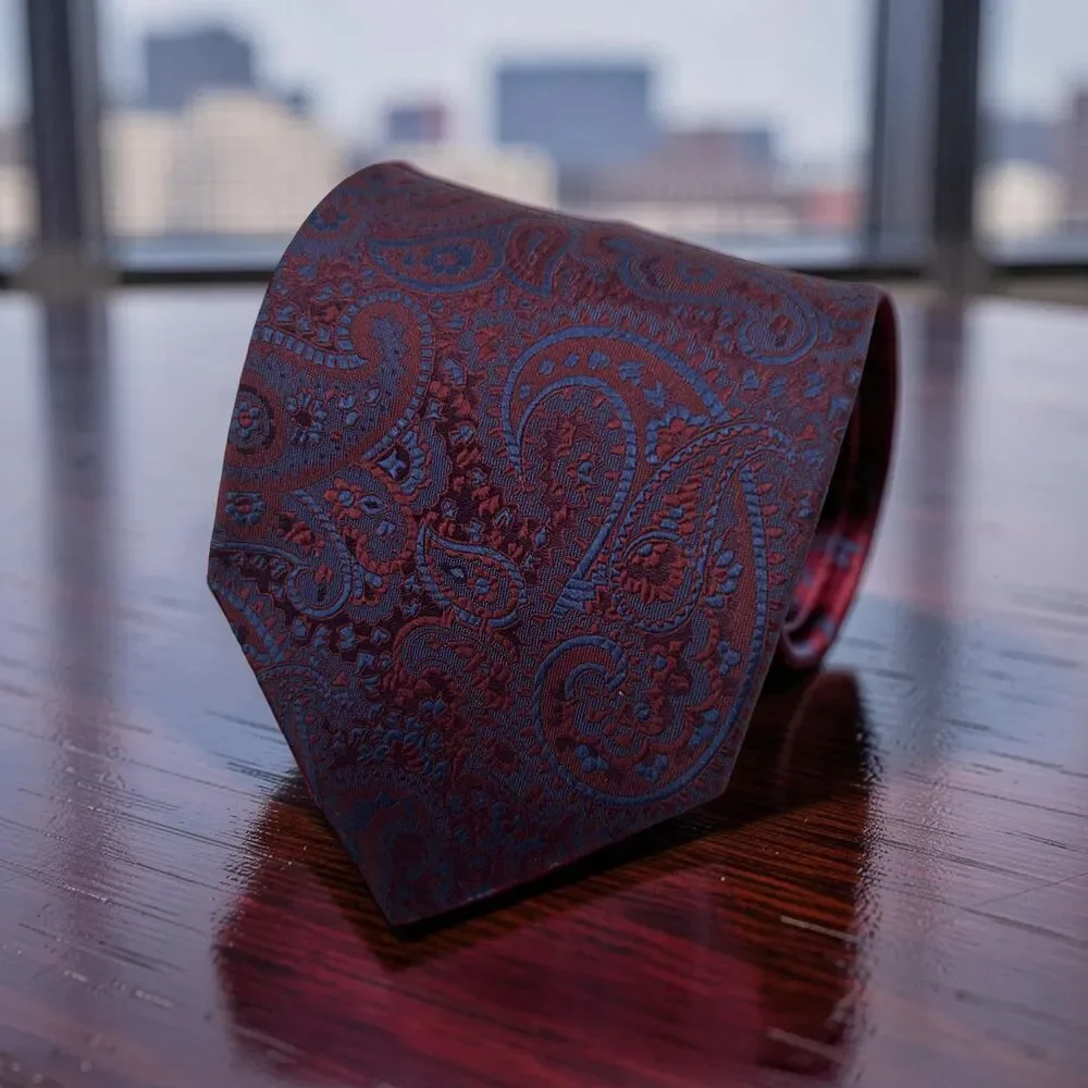 Tommy Hilfiger Men’s Silk Tie Red Blue Paisley USA‎ Made Necktie 58” x 3.5”